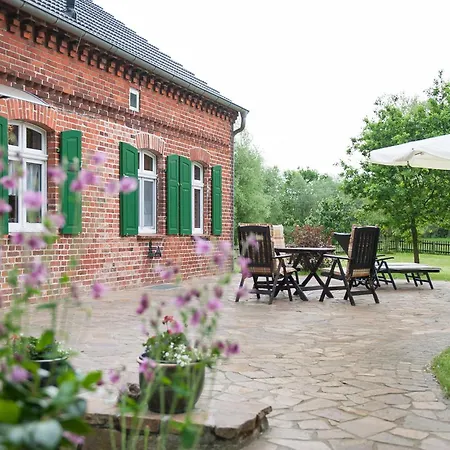 بيت للعطل Elbferienhaus - Gemeinsames Urlauben An Der Elbe Mit Privaten Badesee - Alles Inklusive